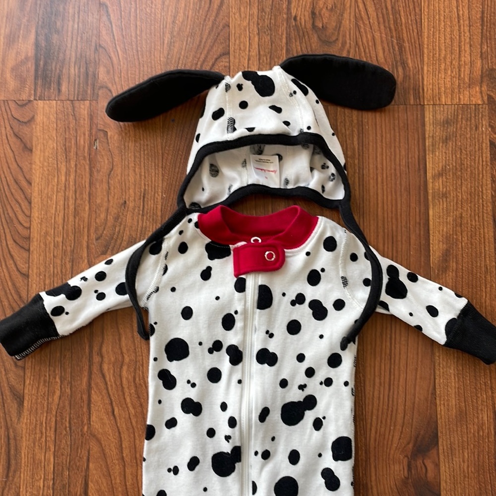 Hanna Andersson Dalmatian Print Sleeper with Hat